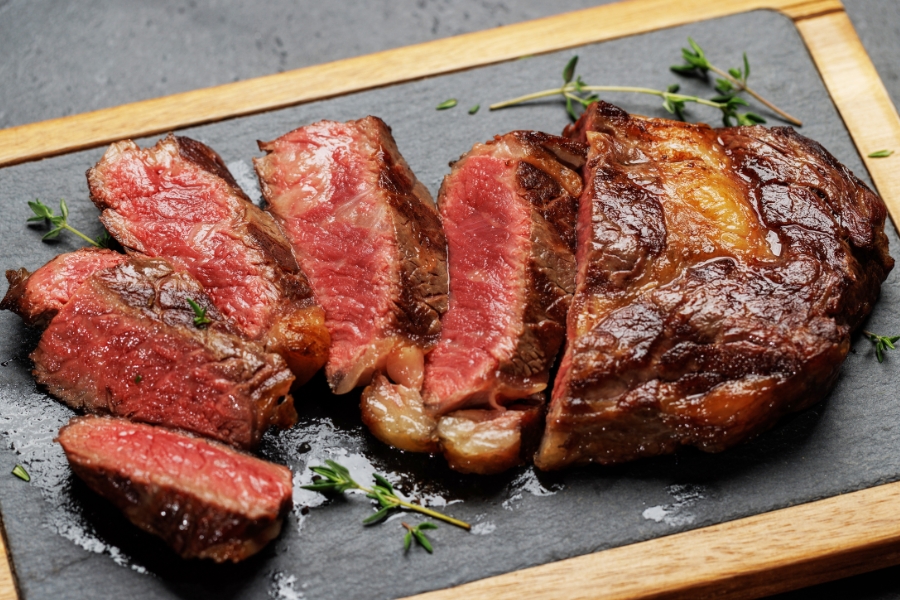Tiempos de Cocción y Preparación para Conservar los Nutrientes de la Carne Roja