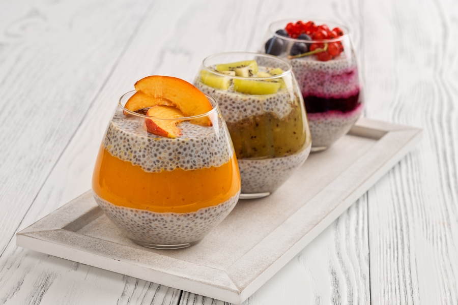 Postres Caseros que Sorprenden: Yogur, Frutas y un Toque de Merengue